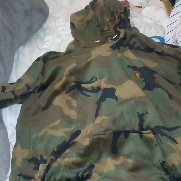 Valour Polo sweatsuit - Picture 2 of 4